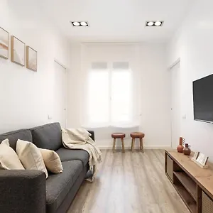 https://key-family-chic-studio.topbarcelonahotels.com
