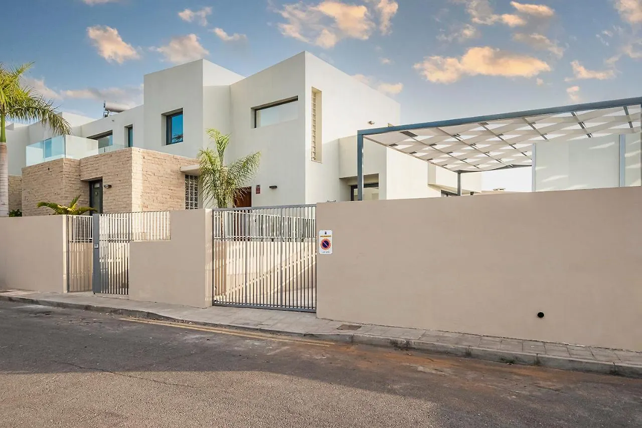 Villa Alisios Golf Luxury Tenerifesummervillas Heated Pool Costa Adeje  Costa Adeje (Tenerife)