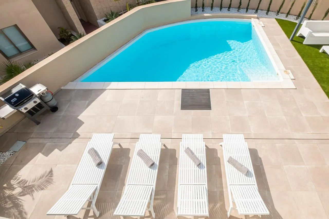 Villa Alisios Golf Luxury Tenerifesummervillas Heated Pool Costa Adeje  Costa Adeje (Tenerife)